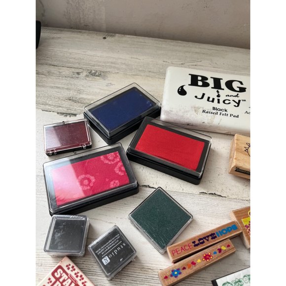 Stamps and ink pads large lot - Picture 2 of 16